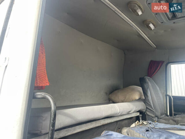 Белый КамАЗ 53215, объемом двигателя 0 л и пробегом 100 тыс. км за 12000 $, фото 7 на Automoto.ua
