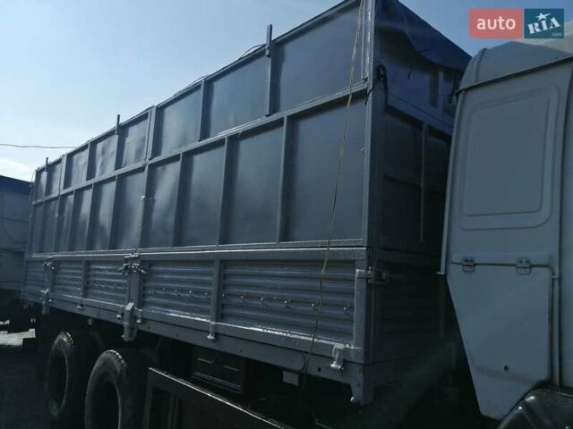 Серый КамАЗ 53215, объемом двигателя 10.85 л и пробегом 160 тыс. км за 11300 $, фото 6 на Automoto.ua