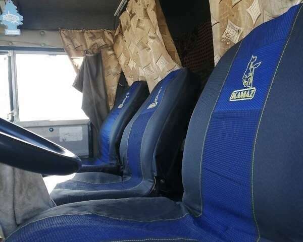 Серый КамАЗ 53215, объемом двигателя 10.85 л и пробегом 160 тыс. км за 11300 $, фото 3 на Automoto.ua