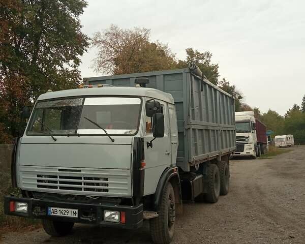 Серый КамАЗ 53215, объемом двигателя 10.85 л и пробегом 111 тыс. км за 12800 $, фото 1 на Automoto.ua