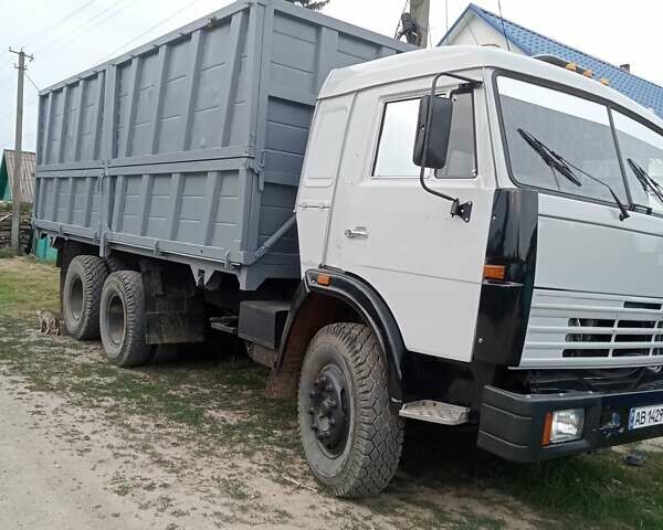 Серый КамАЗ 53215, объемом двигателя 10.85 л и пробегом 111 тыс. км за 12800 $, фото 9 на Automoto.ua