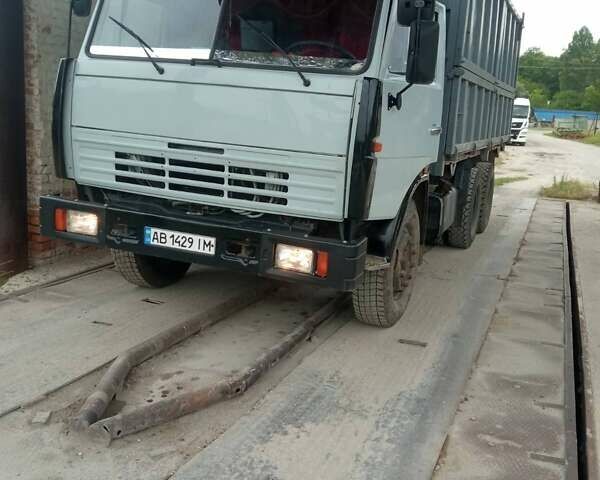 Серый КамАЗ 53215, объемом двигателя 10.85 л и пробегом 111 тыс. км за 12800 $, фото 8 на Automoto.ua