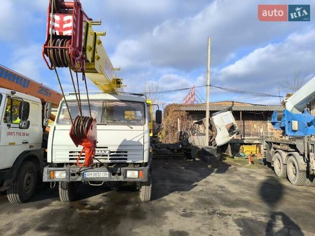 Серый КамАЗ 53229, объемом двигателя 10.85 л и пробегом 200 тыс. км за 35000 $, фото 1 на Automoto.ua