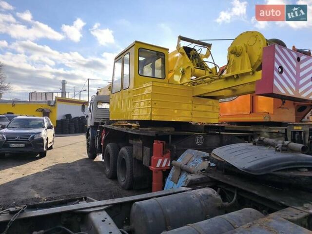 Серый КамАЗ 53229, объемом двигателя 10.85 л и пробегом 200 тыс. км за 35000 $, фото 3 на Automoto.ua