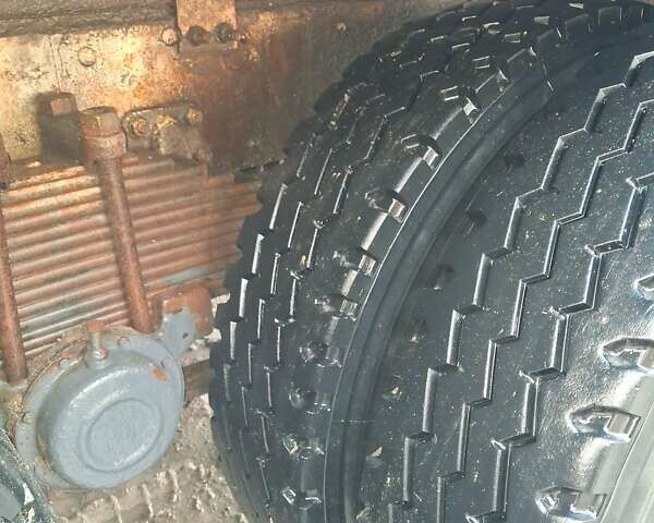 Серый КамАЗ 53229, объемом двигателя 0 л и пробегом 120 тыс. км за 20000 $, фото 6 на Automoto.ua