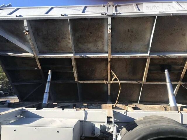 Серый КамАЗ 5325, объемом двигателя 10.85 л и пробегом 100 тыс. км за 8500 $, фото 9 на Automoto.ua