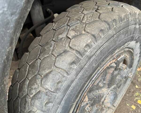 Красный КамАЗ 5410, объемом двигателя 14.86 л и пробегом 200 тыс. км за 6000 $, фото 5 на Automoto.ua