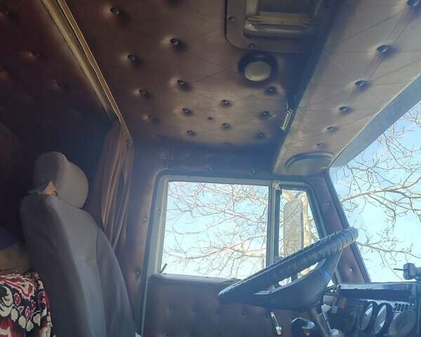 Серый КамАЗ 54112, объемом двигателя 10.85 л и пробегом 1000 тыс. км за 6700 $, фото 2 на Automoto.ua