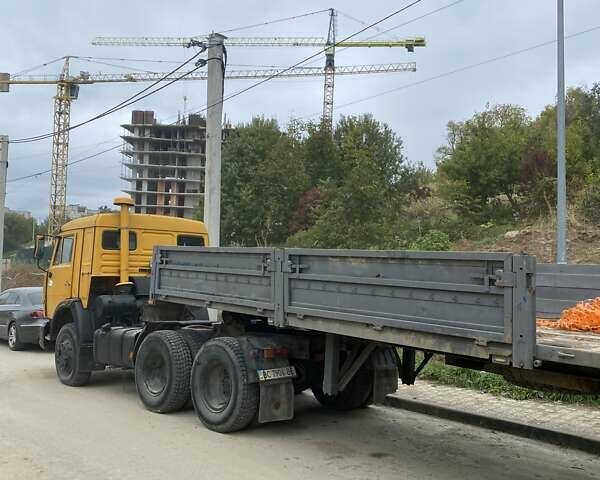 Желтый КамАЗ 54115, объемом двигателя 10.85 л и пробегом 40 тыс. км за 14000 $, фото 4 на Automoto.ua