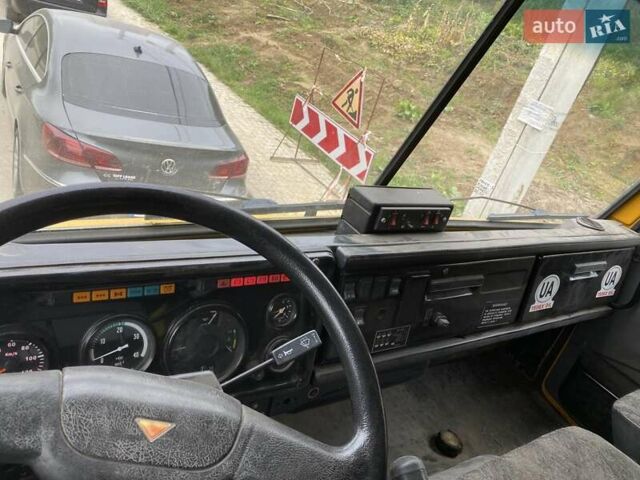 Желтый КамАЗ 54115, объемом двигателя 10.85 л и пробегом 40 тыс. км за 14000 $, фото 14 на Automoto.ua