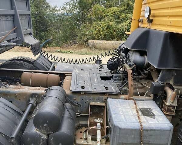 Желтый КамАЗ 54115, объемом двигателя 10.85 л и пробегом 40 тыс. км за 14000 $, фото 16 на Automoto.ua