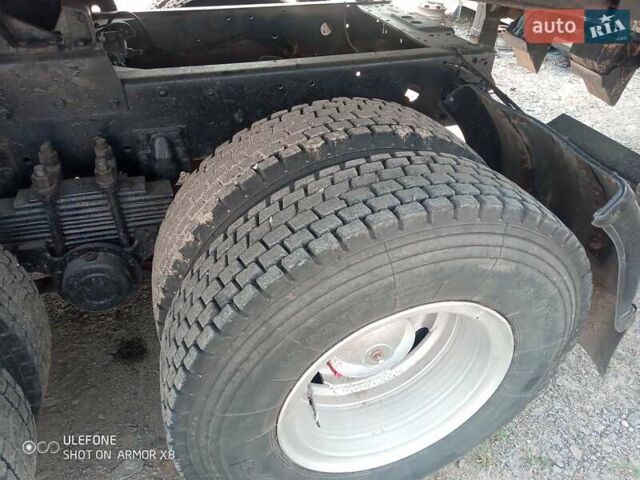 Серый КамАЗ 54115, объемом двигателя 0 л и пробегом 200 тыс. км за 21900 $, фото 9 на Automoto.ua