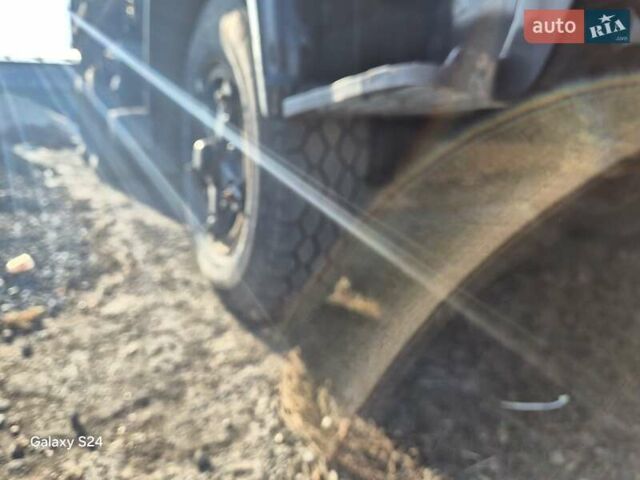 Красный КамАЗ 55102, объемом двигателя 10.85 л и пробегом 100 тыс. км за 6000 $, фото 4 на Automoto.ua