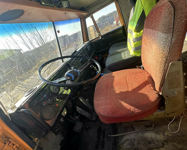 КамАЗ 55102, объемом двигателя 0 л и пробегом 300 тыс. км за 7000 $, фото 10 на Automoto.ua