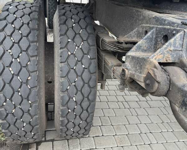 КамАЗ 55102 1990 у Дніпро (Дніпропетровську) на Automoto.ua Сірий КамАЗ 55102, об'ємом двигуна 10.8 л та пробігом 99 тис. км за 9500 $, фото 19 на Automoto.ua