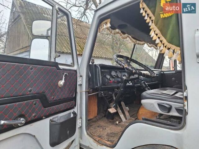 Белый КамАЗ 5511, объемом двигателя 10 л и пробегом 100 тыс. км за 7000 $, фото 2 на Automoto.ua