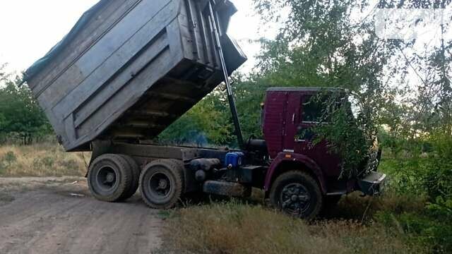 Красный КамАЗ 5511, объемом двигателя 10.85 л и пробегом 369 тыс. км за 5200 $, фото 2 на Automoto.ua