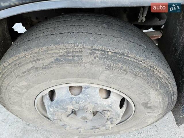 Красный КамАЗ 5511, объемом двигателя 10.85 л и пробегом 100 тыс. км за 7200 $, фото 4 на Automoto.ua