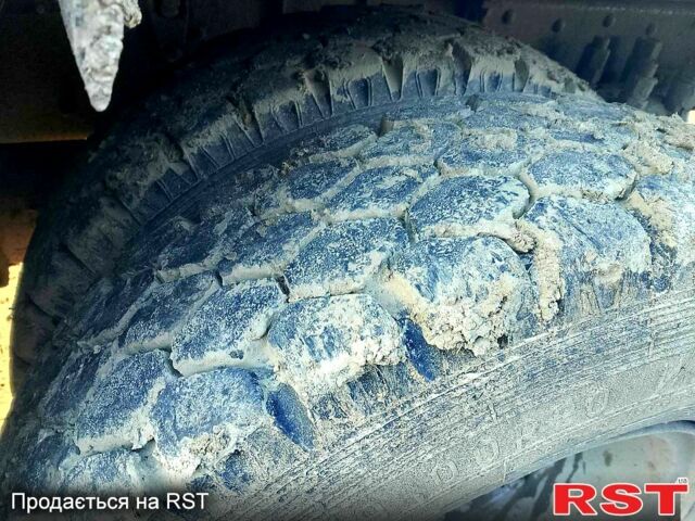 КамАЗ 5511, объемом двигателя 10.8 л и пробегом 146 тыс. км за 4800 $, фото 11 на Automoto.ua