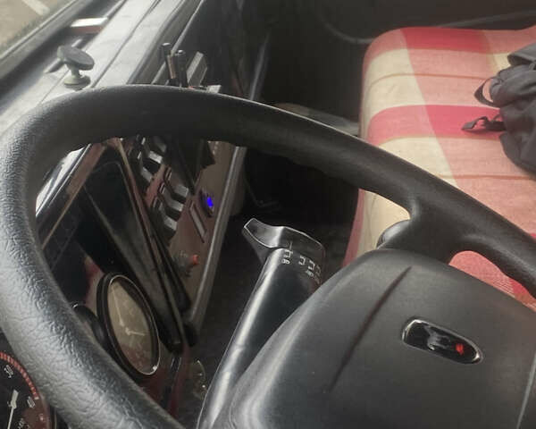КамАЗ 5511 1986 в Белой Церкве на Automoto.ua Зеленый КамАЗ 5511, объемом двигателя 10.8 л и пробегом 1000 тыс. км за 14000 $, фото 9 на Automoto.ua