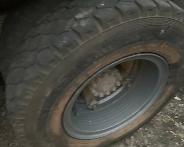 Зеленый КамАЗ 5511, объемом двигателя 10.85 л и пробегом 1000 тыс. км за 7500 $, фото 4 на Automoto.ua