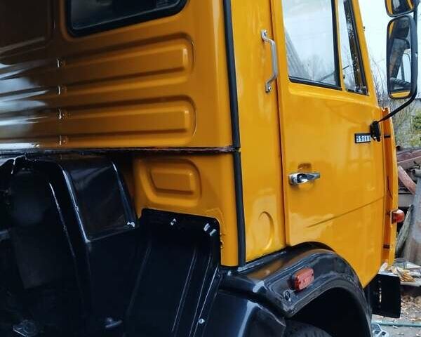 Желтый КамАЗ 55111, объемом двигателя 10.85 л и пробегом 1000 тыс. км за 237 $, фото 2 на Automoto.ua