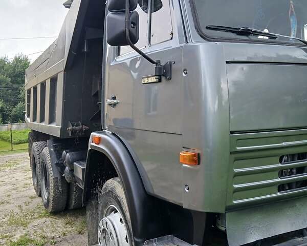 Серый КамАЗ 55111, объемом двигателя 10.85 л и пробегом 180 тыс. км за 21600 $, фото 5 на Automoto.ua