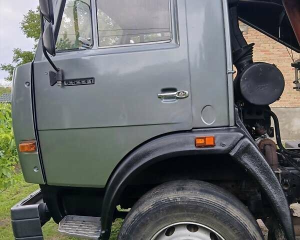 Серый КамАЗ 55111, объемом двигателя 10.85 л и пробегом 180 тыс. км за 21600 $, фото 8 на Automoto.ua