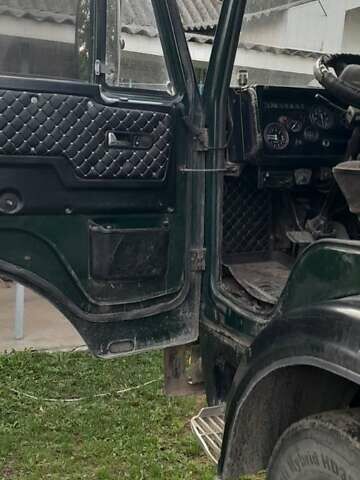 Зеленый КамАЗ 55111, объемом двигателя 10.8 л и пробегом 200 тыс. км за 9200 $, фото 6 на Automoto.ua