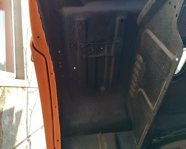 Оранжевый КамАЗ 55111, объемом двигателя 0 л и пробегом 160 тыс. км за 16400 $, фото 14 на Automoto.ua