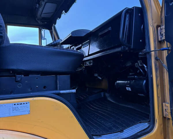 Жовтий КамАЗ 6460, об'ємом двигуна 11.76 л та пробігом 135 тис. км за 17500 $, фото 23 на Automoto.ua