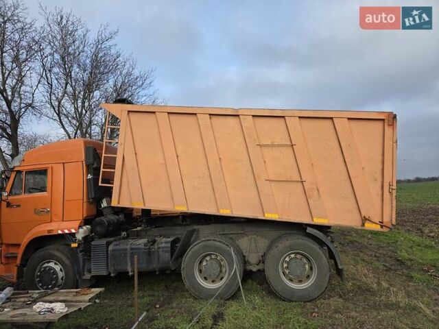 Оранжевый КамАЗ 6520, объемом двигателя 11.76 л и пробегом 1000 тыс. км за 23300 $, фото 2 на Automoto.ua