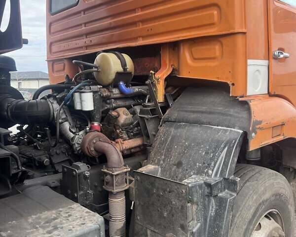 Оранжевый КамАЗ 6520, объемом двигателя 11.76 л и пробегом 250 тыс. км за 25000 $, фото 3 на Automoto.ua
