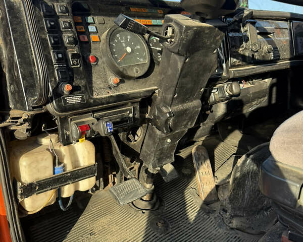 Помаранчевий КамАЗ 65201, об'ємом двигуна 12.58 л та пробігом 300 тис. км за 33000 $, фото 11 на Automoto.ua