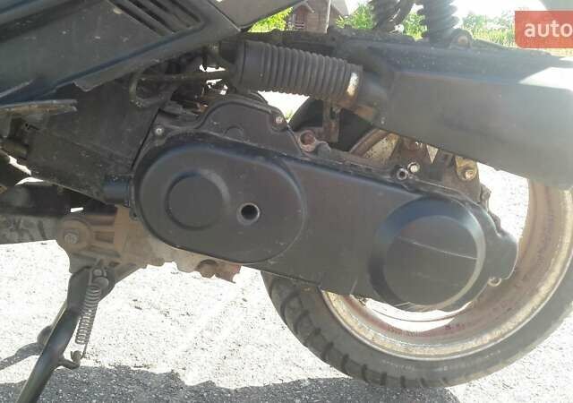 Красный Кануни Револт, объемом двигателя 0 л и пробегом 9 тыс. км за 229 $, фото 3 на Automoto.ua