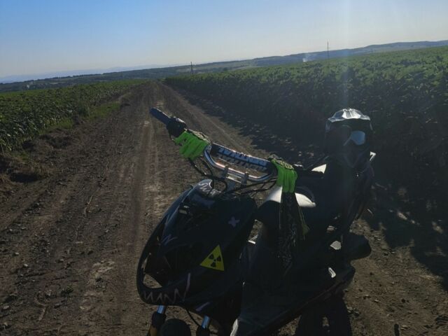 Кануни Другая, объемом двигателя 80 л и пробегом 0 тыс. км за 221 $, фото 1 на Automoto.ua