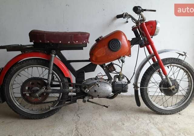 Красный Карпаты В-50, объемом двигателя 0.5 л и пробегом 2 тыс. км за 110 $, фото 1 на Automoto.ua