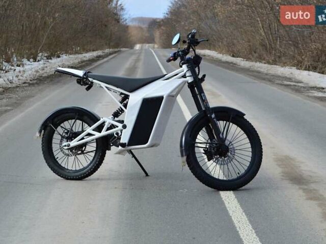 Білий Кастом Кастом, об'ємом двигуна 0 л та пробігом 12 тис. км за 3500 $, фото 12 на Automoto.ua