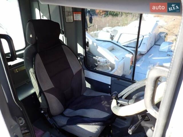 Като КР, об'ємом двигуна 0 л та пробігом 52 тис. км за 115000 $, фото 15 на Automoto.ua