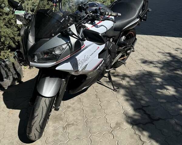 Кавасаки 400, объемом двигателя 0 л и пробегом 27 тыс. км за 4400 $, фото 5 на Automoto.ua