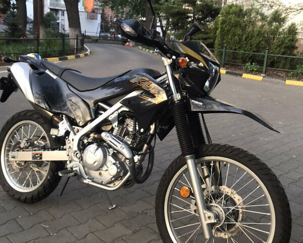Черный Кавасаки КЛХ, объемом двигателя 0.25 л и пробегом 1 тыс. км за 4999 $, фото 2 на Automoto.ua