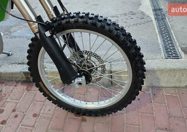 Кавасаки КЛХ 2008 в Харькове на Automoto.ua Черный Кавасаки КЛХ, объемом двигателя 0.45 л и пробегом 9 тыс. км за 4999 $, фото 10 на Automoto.ua