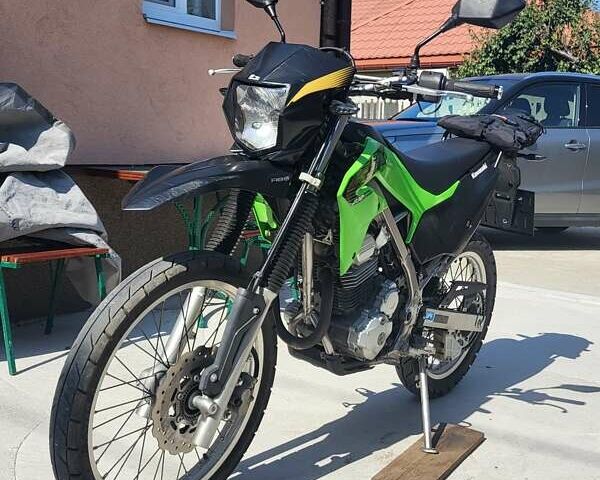 Зелений Кавасакі KLX, об'ємом двигуна 0 л та пробігом 14 тис. км за 3600 $, фото 2 на Automoto.ua
