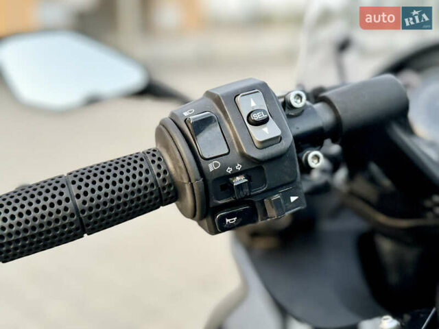 Черный Кавасаки Ниндзя, объемом двигателя 1.04 л и пробегом 22 тыс. км за 11000 $, фото 25 на Automoto.ua