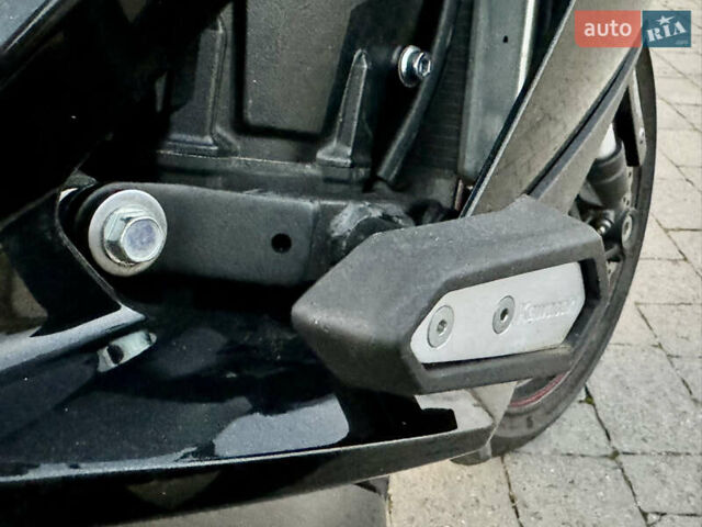 Черный Кавасаки Ниндзя, объемом двигателя 1.04 л и пробегом 22 тыс. км за 11000 $, фото 17 на Automoto.ua