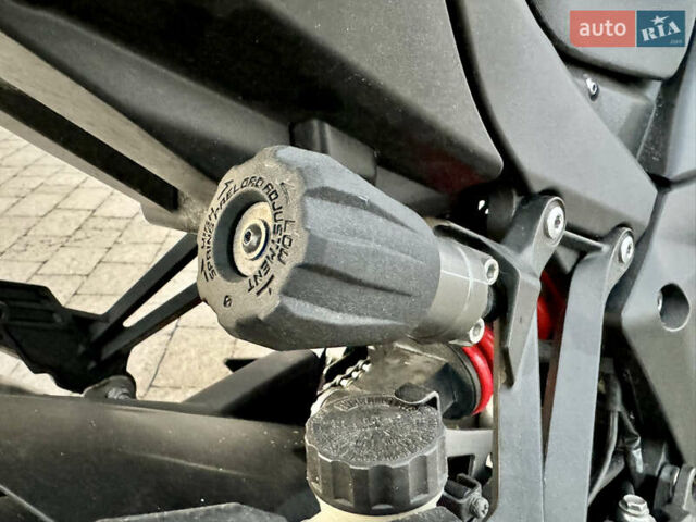 Черный Кавасаки Ниндзя, объемом двигателя 1.04 л и пробегом 22 тыс. км за 11000 $, фото 15 на Automoto.ua