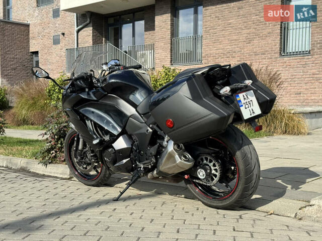 Черный Кавасаки Ниндзя, объемом двигателя 1.04 л и пробегом 22 тыс. км за 11000 $, фото 7 на Automoto.ua