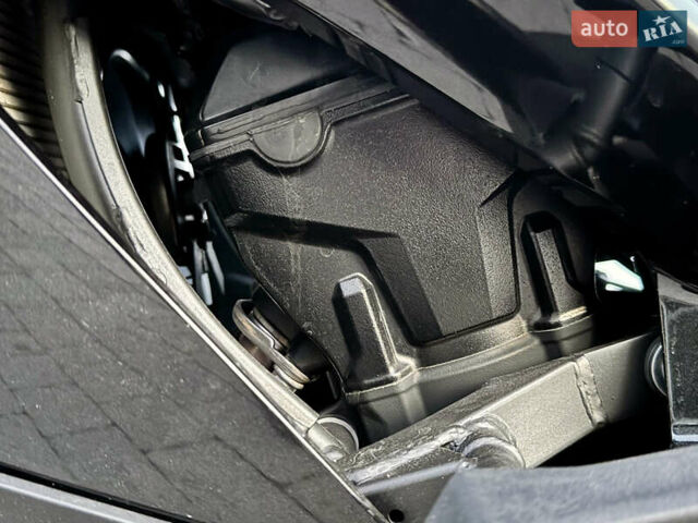 Черный Кавасаки Ниндзя, объемом двигателя 1.04 л и пробегом 22 тыс. км за 11000 $, фото 19 на Automoto.ua