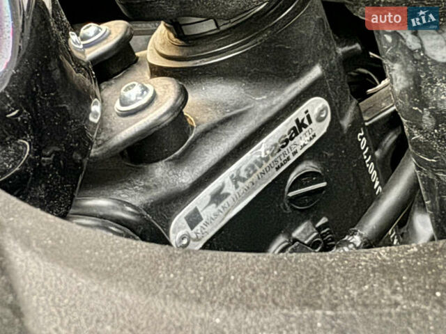 Черный Кавасаки Ниндзя, объемом двигателя 1.04 л и пробегом 22 тыс. км за 11000 $, фото 14 на Automoto.ua