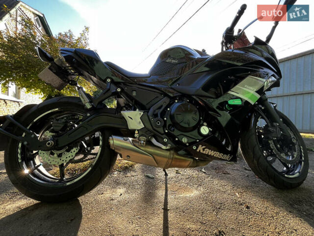 Кавасакі Ніндзя 2019 у Фастове на Automoto.ua Чорний Кавасакі Ніндзя, об'ємом двигуна 0.65 л та пробігом 14 тис. км за 7200 $, фото 2 на Automoto.ua